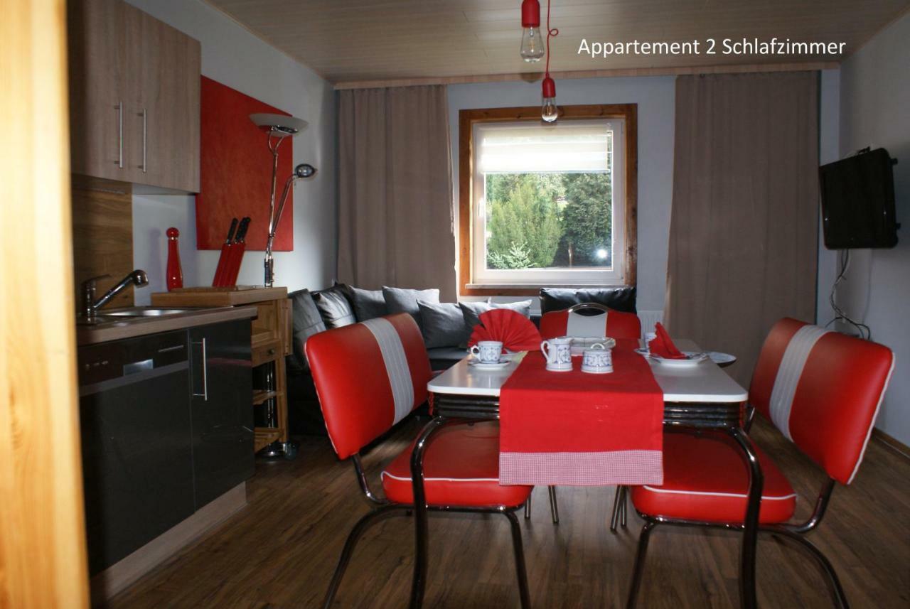 Fehrenbach Ferienhaus Lyhs מראה חיצוני תמונה
